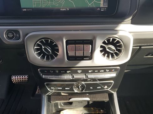Used 2022 Mercedes-Benz G 550 image 35