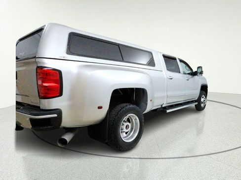 Used 2019 GMC Sierra 3500 Denali AWD/4WD image 6