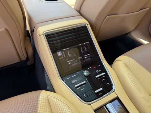Used 2018 Porsche Panamera 4 w/ Premium Package Plus image 24