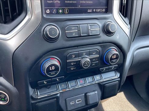 Used 2020 Chevrolet Silverado 1500 LT w/ Convenience Package AWD/4WD image 32