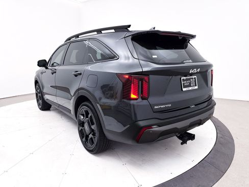 Certified 2024 Kia Sorento SX Prestige image 18