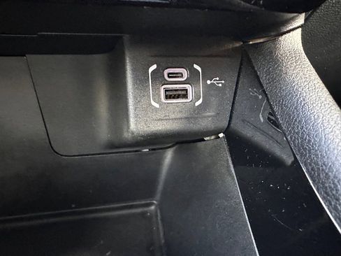 Used 2024 Jeep Compass Trailhawk image 23