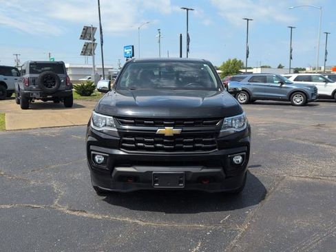 Used 2022 Chevrolet Colorado LT w/ LT Convenience Package AWD/4WD image 2