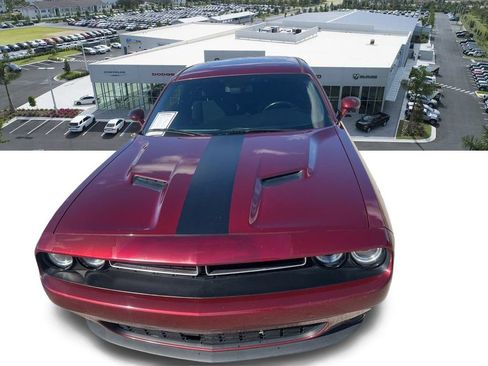 Used 2020 Dodge Challenger SXT RWD image 21