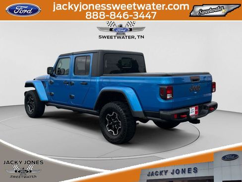 Used 2022 Jeep Gladiator Rubicon w/ Cold Weather Group AWD/4WD image 3