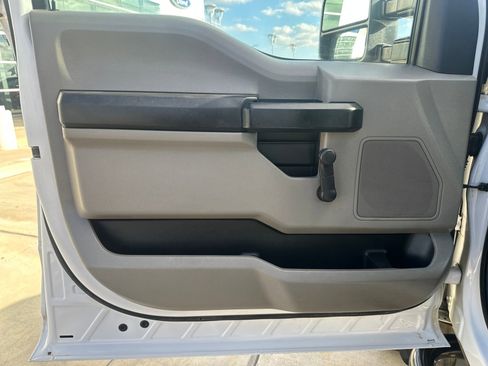 Used 2020 Ford F550 2WD Regular Cab Super Duty image 10