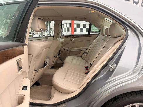 Used 2014 Mercedes-Benz E 350 Sedan image 24