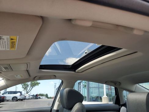 Used 2018 Honda Accord EX-L image 17
