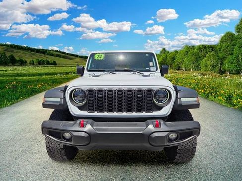 Certified 2024 Jeep Wrangler Unlimited Rubicon AWD/4WD image 8