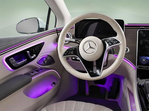 Used 2022 Mercedes-Benz EQS 450+ Sedan image 13