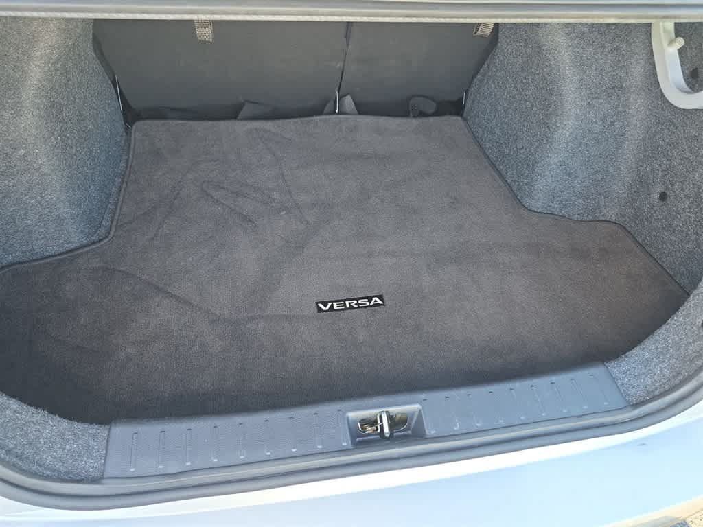 Used 2025 Nissan Versa SV w/ Trunk Package FWD image 25