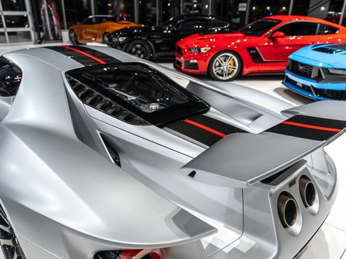 Used 2019 Ford GT image 45