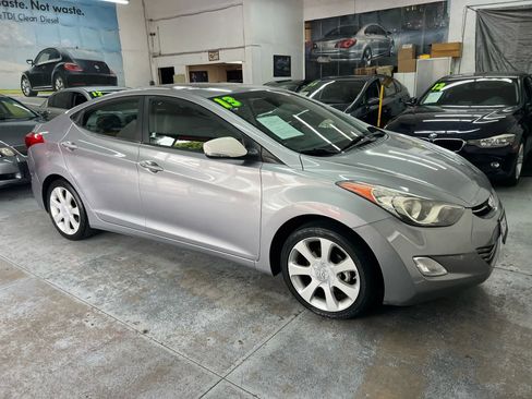 Used 2013 Hyundai Elantra Limited w/ Technology Pkg image 2