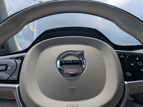 Used 2024 Volvo XC90 B6 Plus AWD/4WD image 33