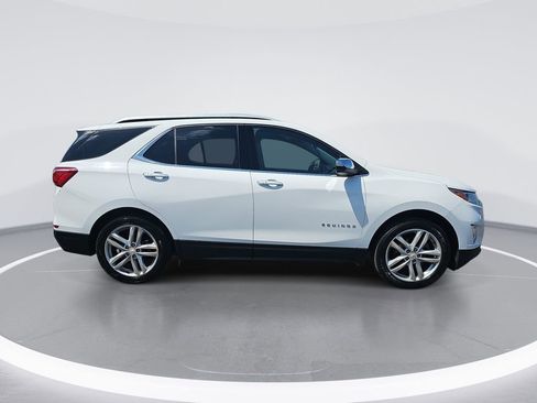 Certified 2018 Chevrolet Equinox Premier FWD image 2