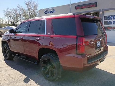Used 2019 Chevrolet Tahoe LT w/ Luxury Package AWD/4WD image 8