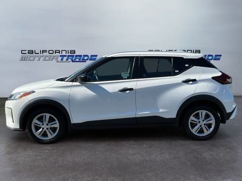 Used 2024 Nissan Kicks S FWD image 8
