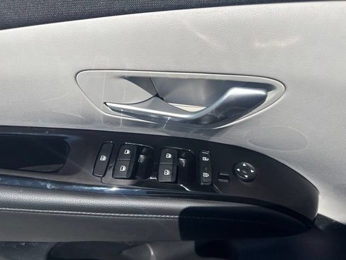 Used 2023 Hyundai Tucson Limited AWD/4WD image 13