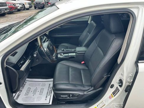 Used 2015 Lexus ES 350 w/ Premium Package FWD image 10