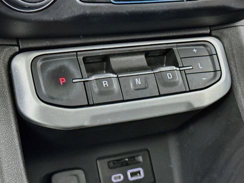 Used 2022 GMC Acadia SLT w/ Technology Package AWD/4WD image 17