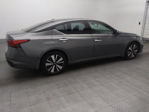 Used 2020 Nissan Altima 2.0 Platinum FWD image 10