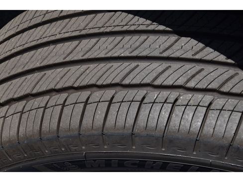 Certified 2025 Volvo EX90 Ultra image 12