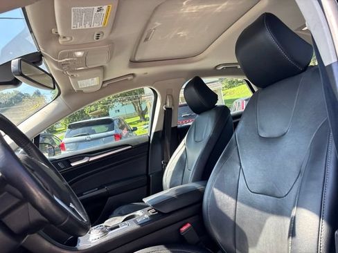 Used 2020 Ford Fusion Titanium FWD image 14