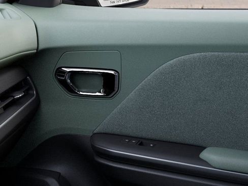 New 2025 Kia K4 EX image 32