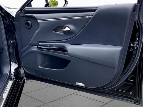 Certified 2024 Lexus ES 350 w/ Premium Package FWD image 23