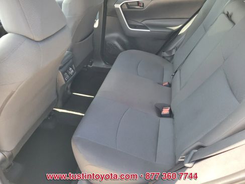 Certified 2022 Toyota RAV4 LE w/ Carpet Mat Package (TMS) FWD image 11