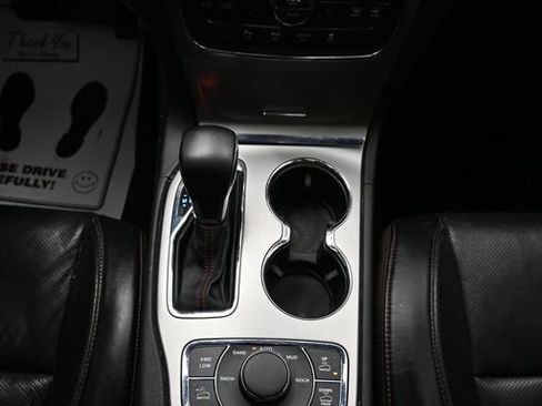 Used 2018 Jeep Grand Cherokee Trailhawk w/ Trailhawk Luxury Group AWD/4WD image 23