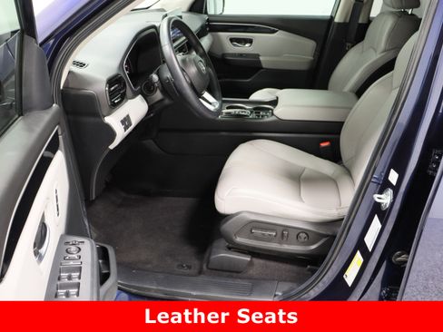 Used 2025 Honda Pilot Touring image 14