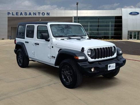 Used 2025 Jeep Wrangler Unlimited Sport AWD/4WD image 7
