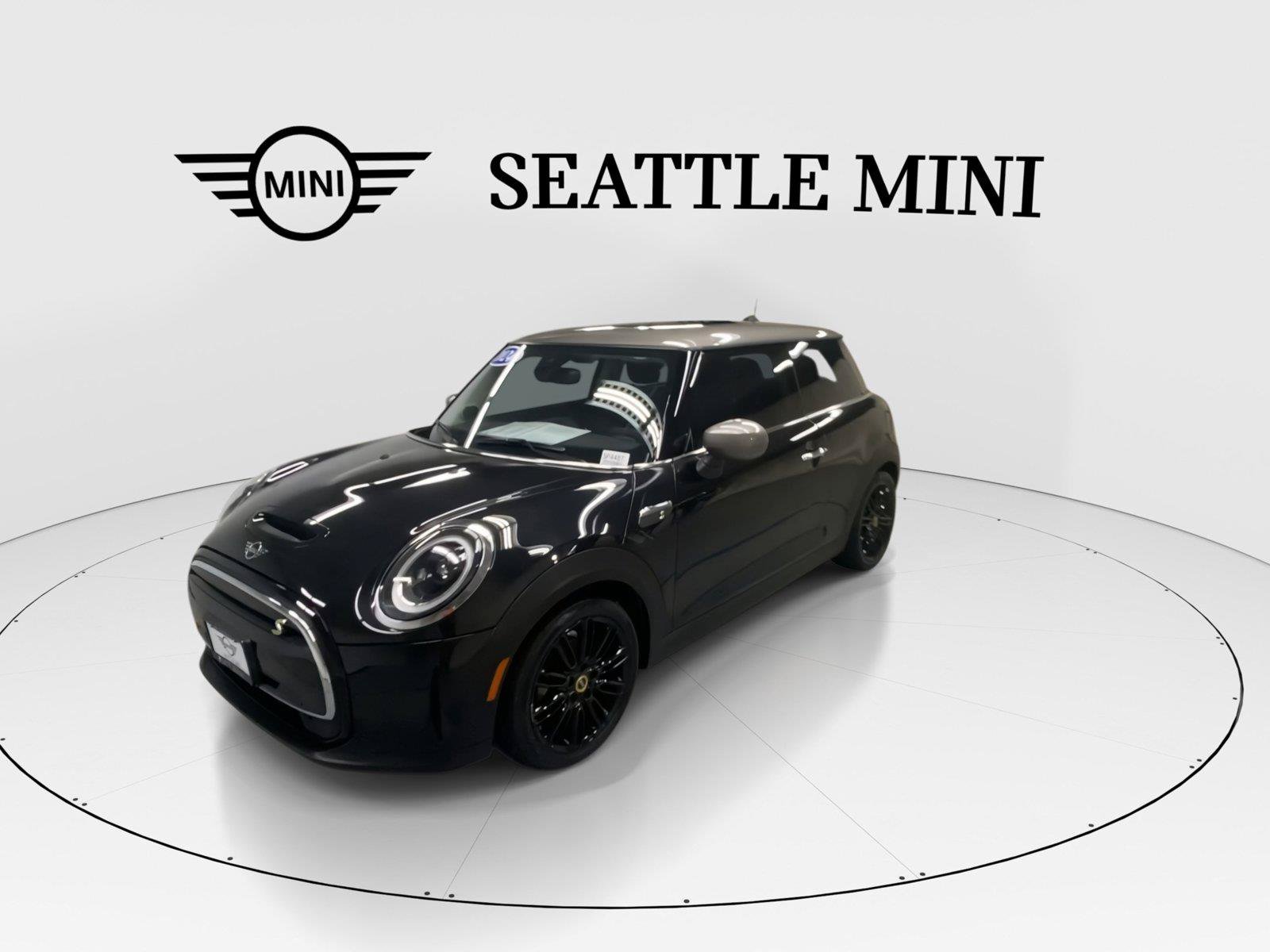Used 2024 MINI Cooper SE FWD image 4