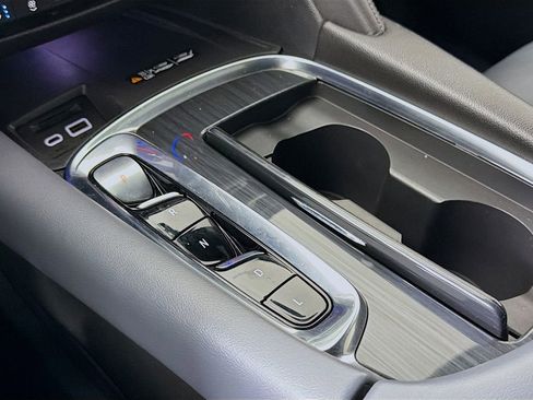 Used 2024 Buick Enclave Premium image 20