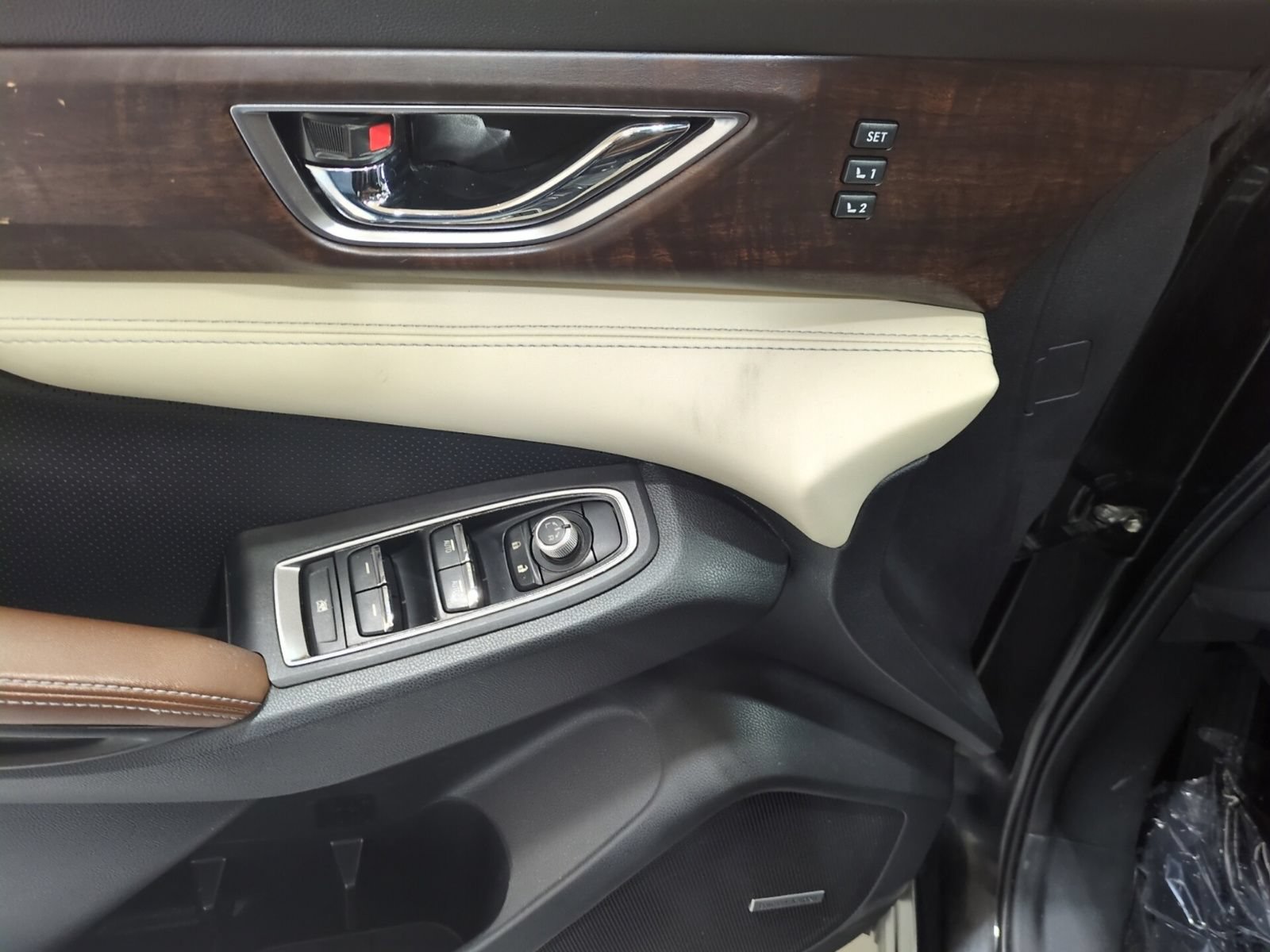 Used 2019 Subaru Ascent Touring w/ Popular Package #2A AWD/4WD image 19