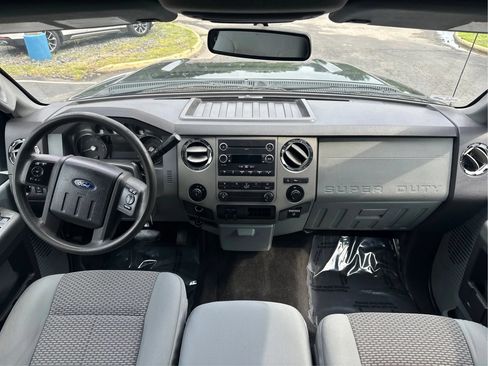 Used 2012 Ford F250 XLT w/ XLT Premium Pkg AWD/4WD image 8