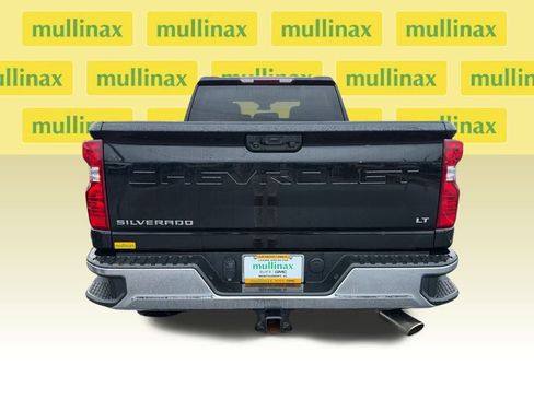 Used 2024 Chevrolet Silverado 2500 LT image 9