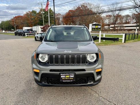 Used 2020 Jeep Renegade Sport image 2