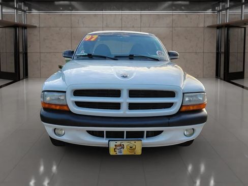 Used 1997 Dodge Dakota 2WD Club Cab image 3