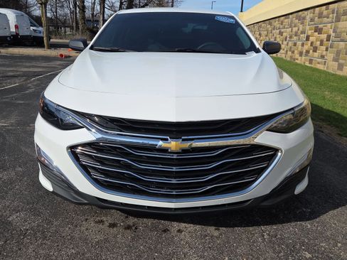 Used 2022 Chevrolet Malibu LS image 4