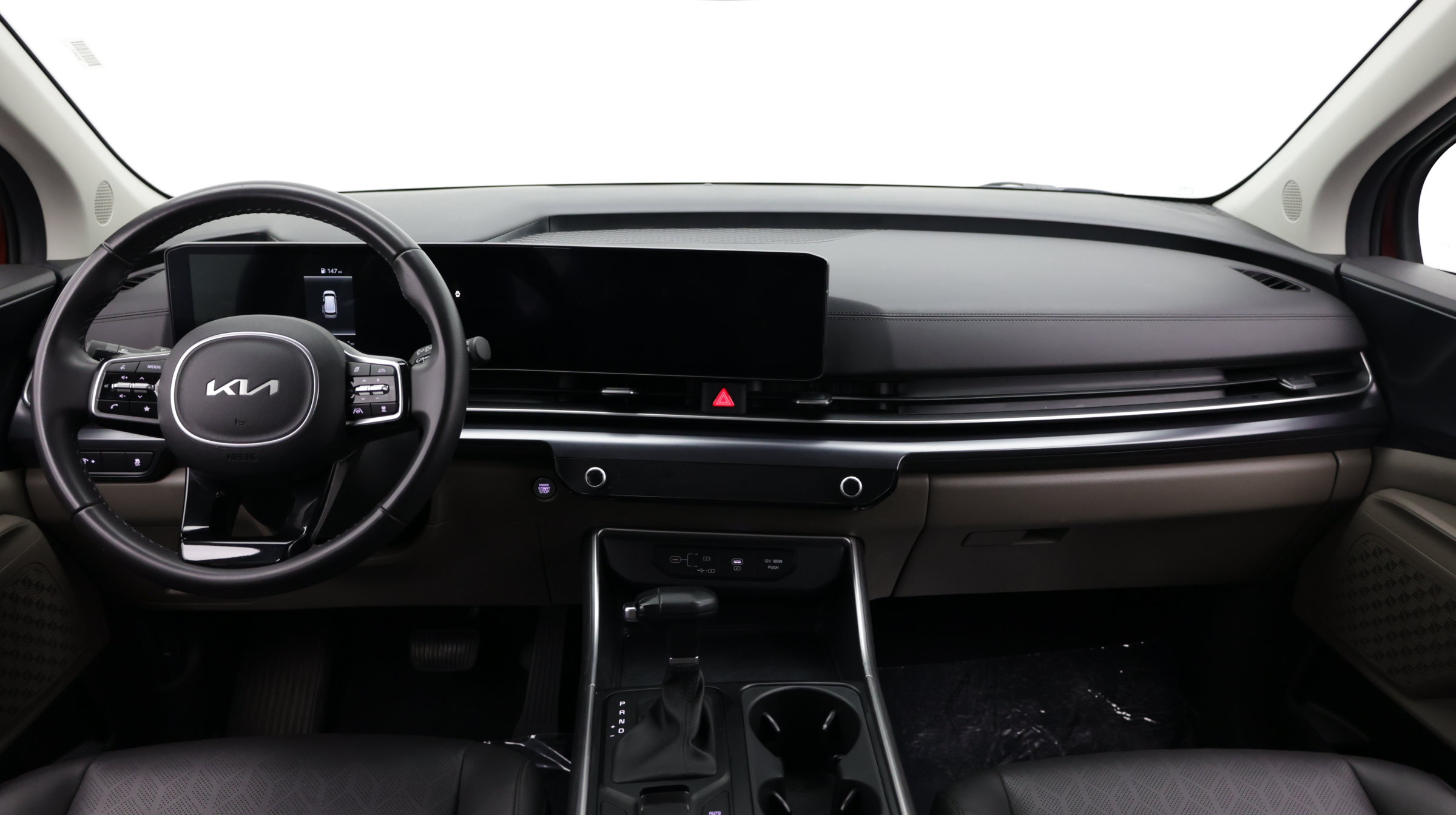 Used 2025 Kia Carnival FWD image 30
