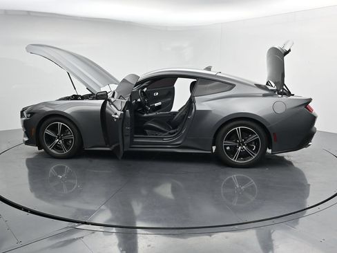 Used 2024 Ford Mustang Coupe RWD image 28