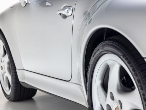 Used 1998 Porsche 911 Carrera S RWD image 22