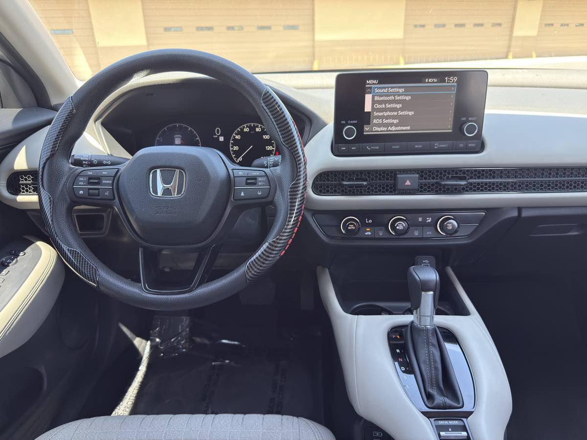 Used 2024 Honda HR-V LX image 16