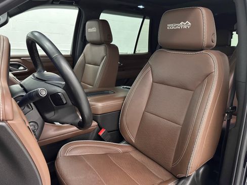 Used 2023 Chevrolet Tahoe High Country image 13