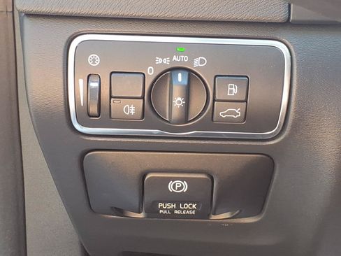 Used 2015 Volvo S60 T5 Platinum AWD/4WD image 11