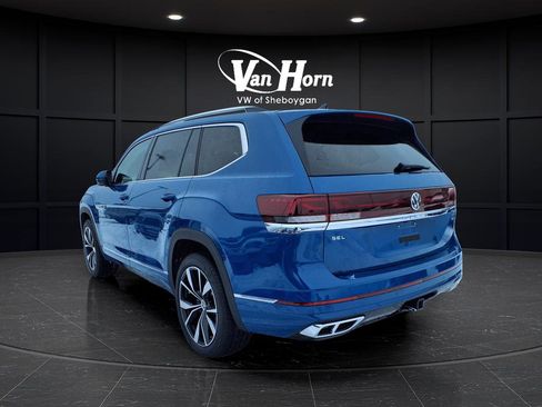 Used 2025 Volkswagen Atlas SEL Premium R-Line image 8