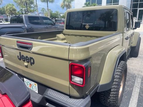 Certified 2025 Jeep Gladiator Sport AWD/4WD image 4