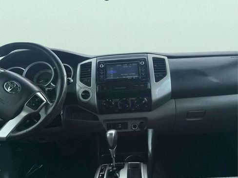 Used 2015 Toyota Tacoma TRD Pro image 10